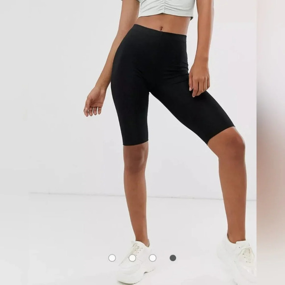 ASOS DESIGN Tall Basic  Legging Shorts in Black - Picture 2 of 8